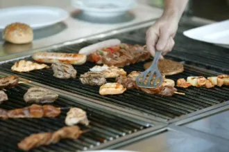 Barbecue + Voertuig