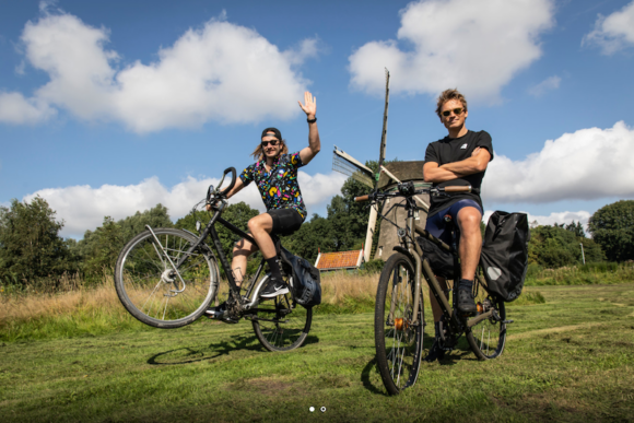 Bekende Nederlanders ontdekken bikepacking